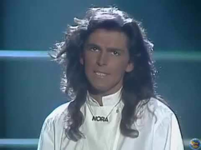 Modern talking white swan. Thomas Anders 1986. Modern talking riding on a White Swan. Modern talking brother Louie клип. Муз клипы Томас Андерс.