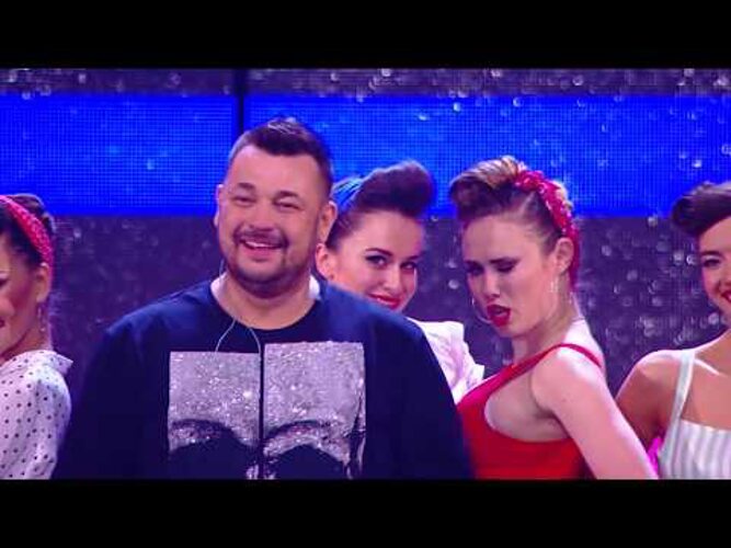 Танцы ай яй. Подтанцовка руки вверх. Руки вверх в Олимпийском. Руки вверх ай-яй-яй клип.