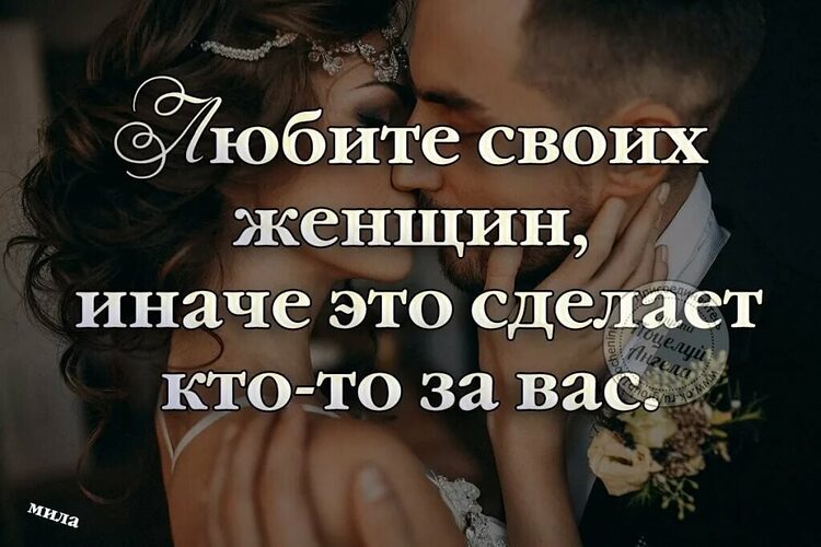 А просто так красивая женушка обожает сосать член любимому мужу