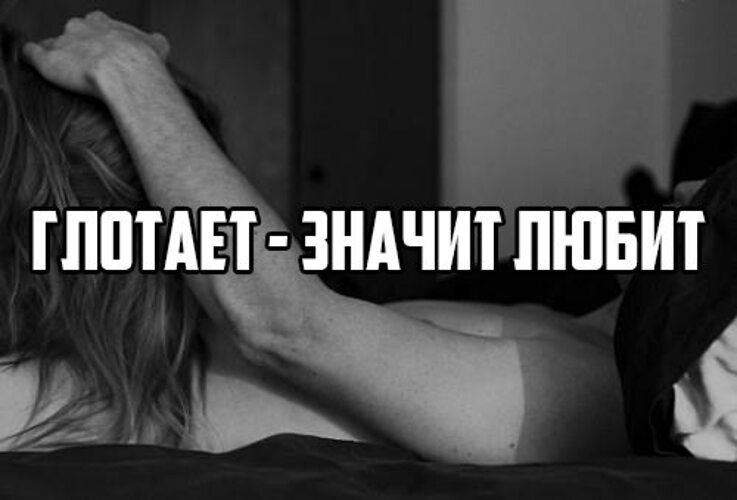 Брюнетка в футболке вышла с приятелем на перекур и отсосала ему Брюнетка в футболке вышла с приятелем на перекур и отсосала ему