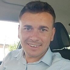 Фотография мужчины Ciprian, 32 года из г. București