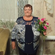 Фотография девушки Лидия, 70 лет из г. Омск