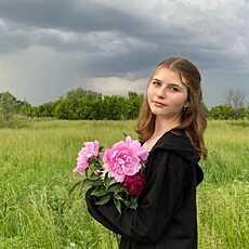 Фотография девушки Юля, 23 года из г. Жирновск