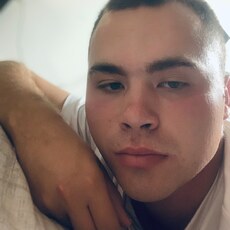 Фотография мужчины Алексей, 22 года из г. Уссурийск