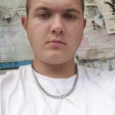 Фотография мужчины Дмитрий, 18 лет из г. Уссурийск