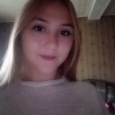 Фотография девушки Саша, 21 год из г. Чусовой