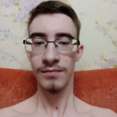 Фотография мужчины Кирилл, 19 лет из г. Краснотурьинск