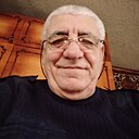 Смбат, 68 лет