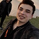 Атхамбек, 23 года