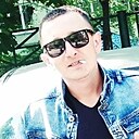 Михаил, 32 года