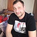 Y C, 43 года