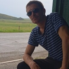 Фотография мужчины Михаил, 32 года из г. Черногорск