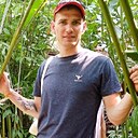 Василий, 33 года