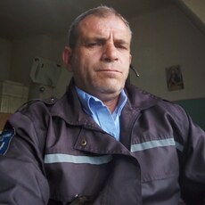 Фотография мужчины Vilaumarin, 54 года из г. Brașov