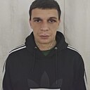 Макс, 33 года