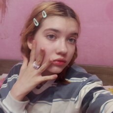 Фотография девушки Полина, 18 лет из г. Ханты-Мансийск