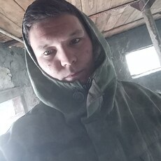 Фотография мужчины Михаил, 21 год из г. Горно-Алтайск