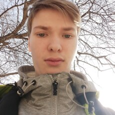 Фотография мужчины Maksim, 18 лет из г. Пермь