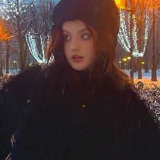 Фотография девушки Варя, 18 лет из г. Санкт-Петербург