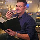 Михаил, 32 года