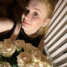 Фотография девушки Полина, 18 лет из г. Нижний Новгород