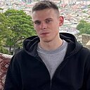Владислав, 24 года