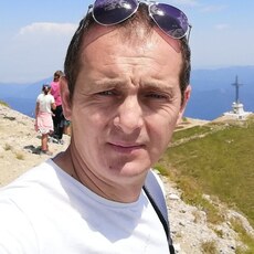 Фотография мужчины Răzvan, 42 года из г. Brașov