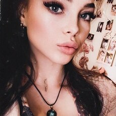 Фотография девушки Алёна, 21 год из г. Москва