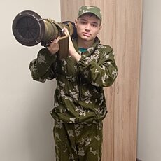 Фотография мужчины Maksim, 18 лет из г. Барнаул