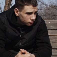 Фотография мужчины Владимир, 18 лет из г. Нижний Тагил