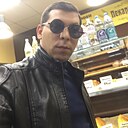 Лев, 33 года