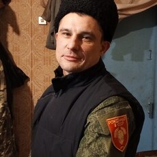 Сергей, 40 из г. Луганск.