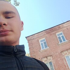 Фотография мужчины Макс, 21 год из г. Ульяновск