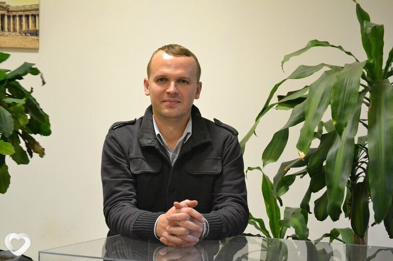 Евгений 42 года мем