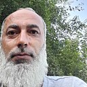 Muslim, 42 года