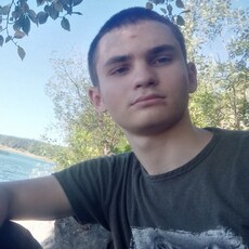 Фотография мужчины Дмитрий, 19 лет из г. Симферополь