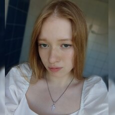 Полина, 18 из г. Санкт-Петербург.