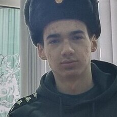 Фотография мужчины Андрей, 19 лет из г. Саратов