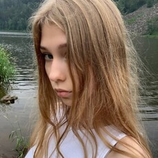 Фотография девушки Есения, 18 лет из г. Санкт-Петербург