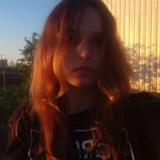 Фотография девушки Варя, 18 лет из г. Киров