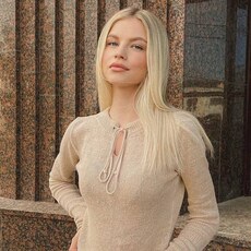 Фотография девушки Елена, 19 лет из г. Санкт-Петербург