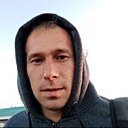 Олег Васильев, 33 года