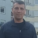 Oybek, 47 лет
