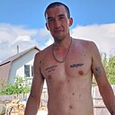Lektor, 32 года