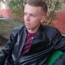 Олег, 26 из г. Москва.