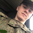 Максим, 22 года