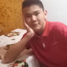 Фотография мужчины Руслан, 18 лет из г. Пугачев