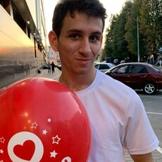 Фотография мужчины Максим, 20 лет из г. Новомосковск