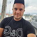 Михаил, 33 года