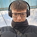 Максим, 22 года